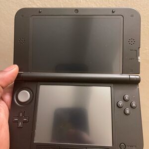 3DS XL Red w 128GB SD Card+Charger+Stylus pen/Near Mint/1422